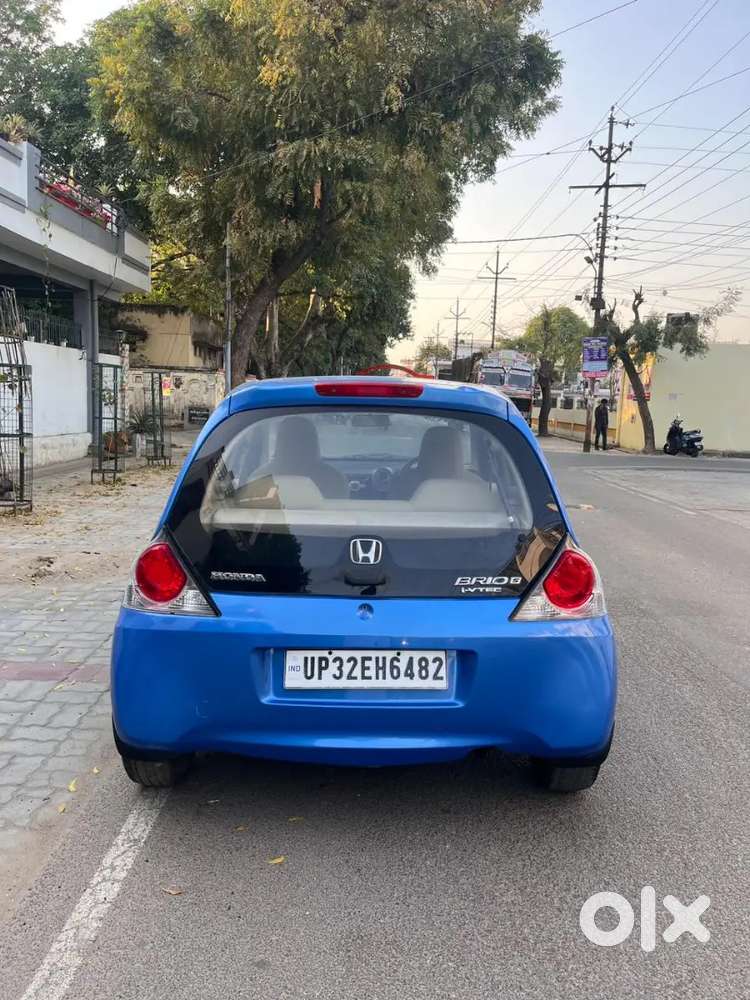 Honda Brio Mt 2012