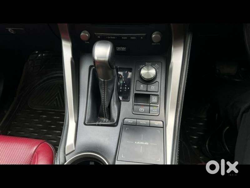 Lexus Nx 300h, 2020, Electric