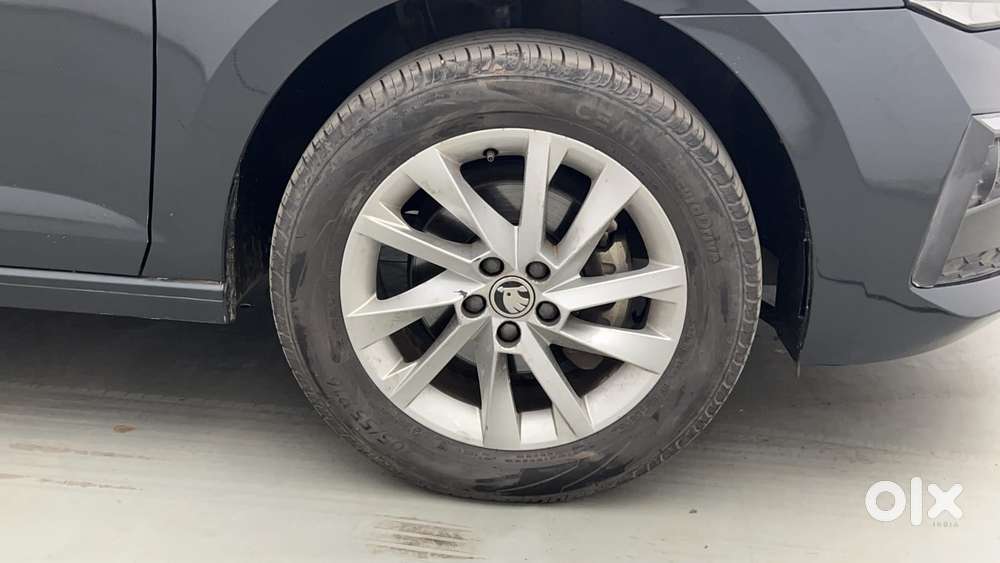 Skoda Slavia Ambition 1.0l Tsi Mt, 2023, Petrol