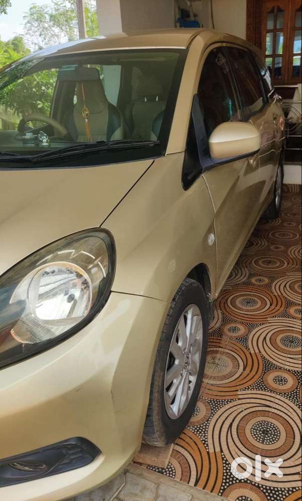 Honda Mobilio V Top End 2014