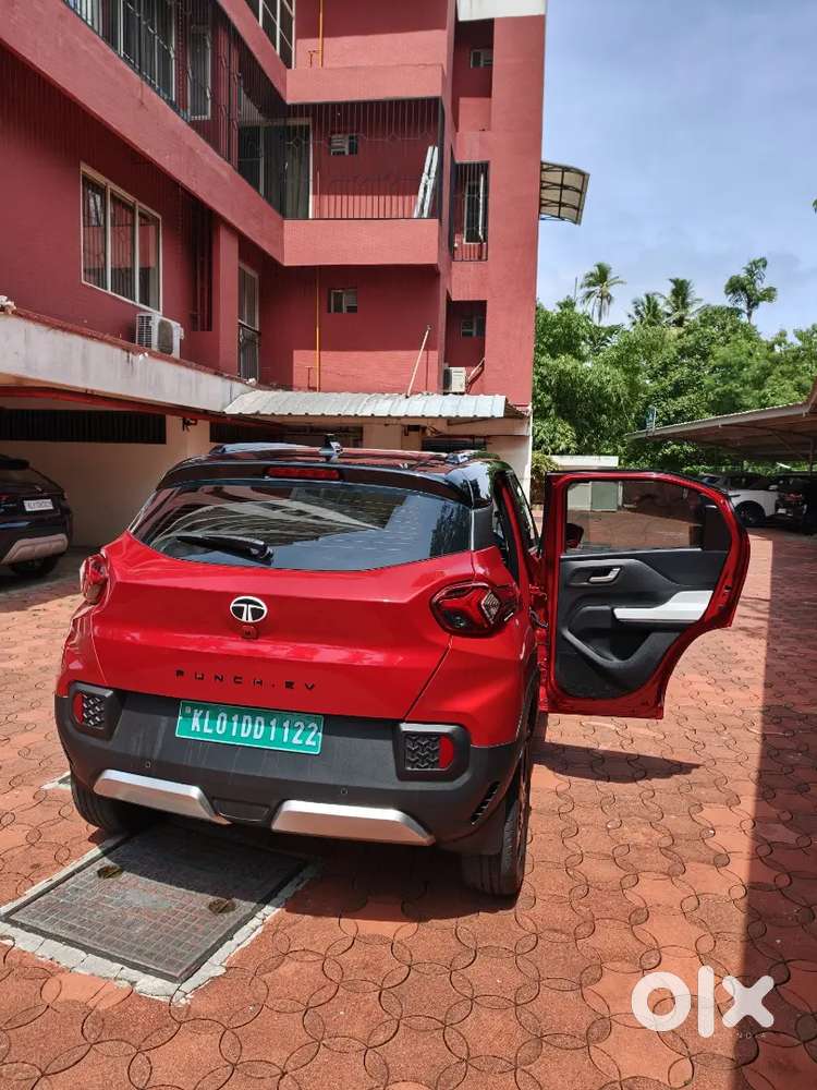 Showroom Condition Punch Ev Top End Long Range Fast Charging
