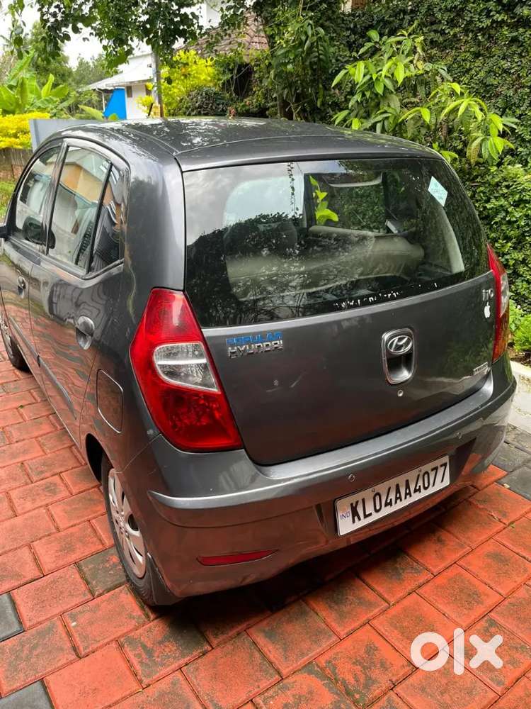 Hyundai I10 Magna 2011 Petrol With Cng, Manual