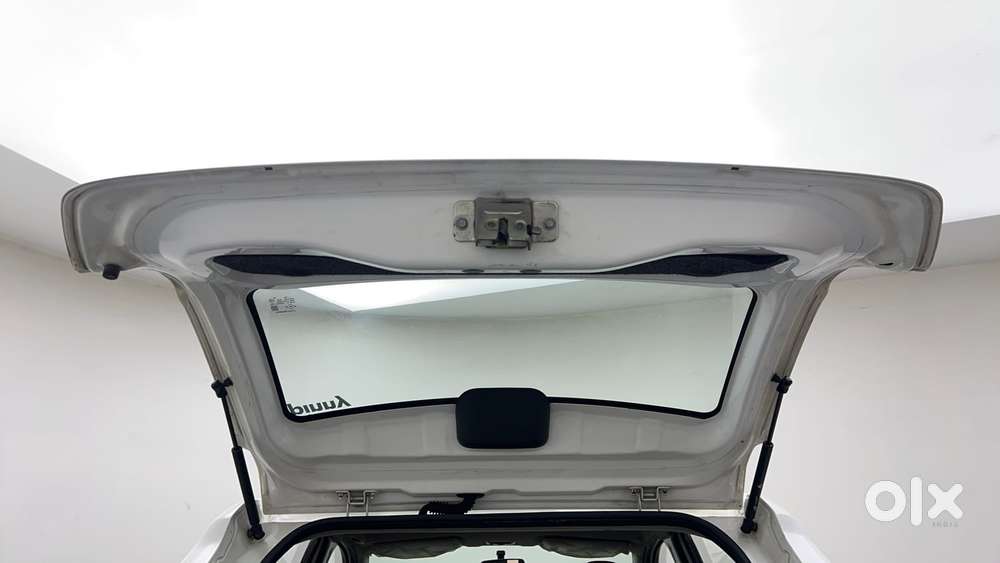 Datsun Redigo T Option, 2016, Petrol