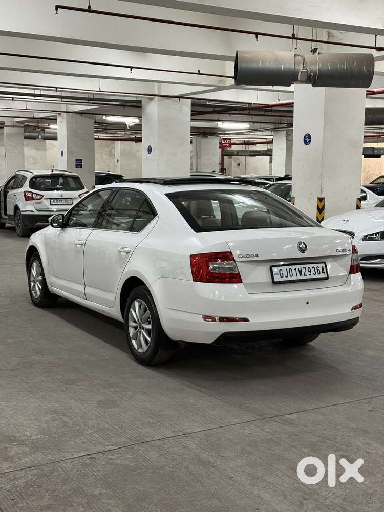 Skoda Octavia [2014-2017] 2.0 Style Tdi At, 2015, Diesel