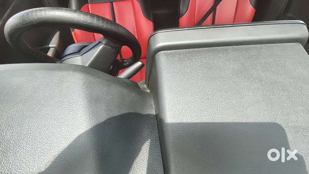 Maruti Suzuki Brezza 2024 Petrol 28000 Km Driven