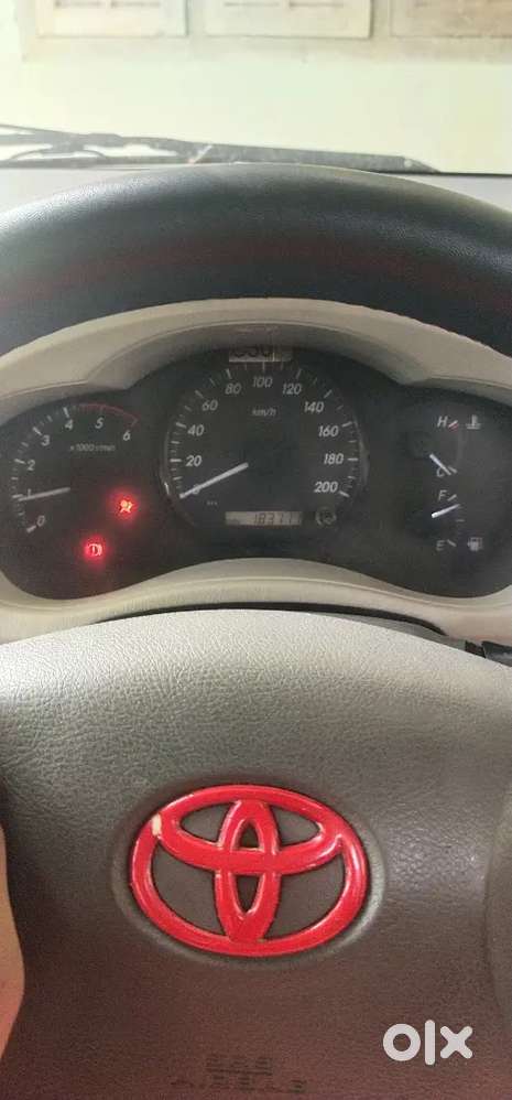 Toyota Innova 2014 Diesel Well Maintained