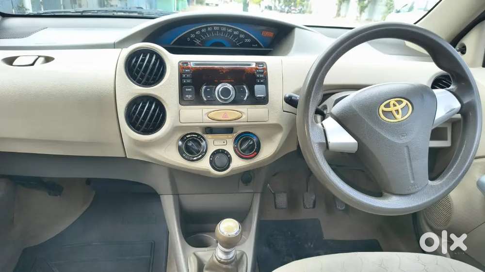 Toyota Etios Liva 2013