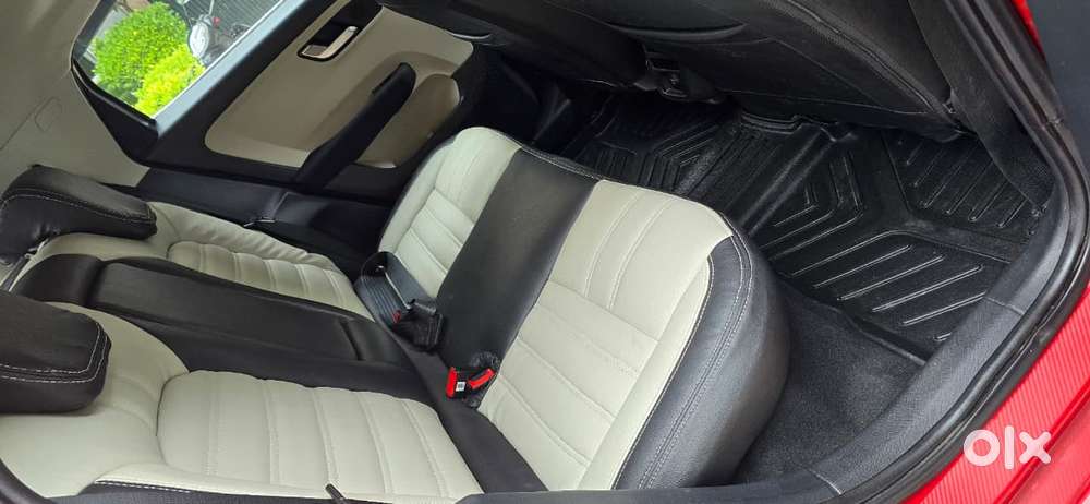 Tata Altroz 1.2 Xza Plus Dark Edition Dct, 2024, Petrol