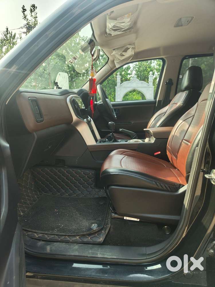 Mahindra Scorpio N Z2 Petrol Mt 7 Str, 2023, Petrol