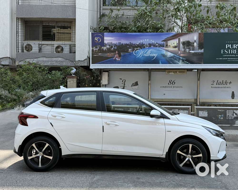 Hyundai I20 Sportz 1.2 Ivt, 2023, Petrol