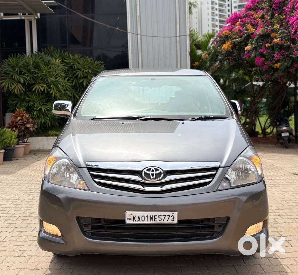 Toyota Innova 2.5 Vx 8 Str Bs-iii, 2009, Diesel