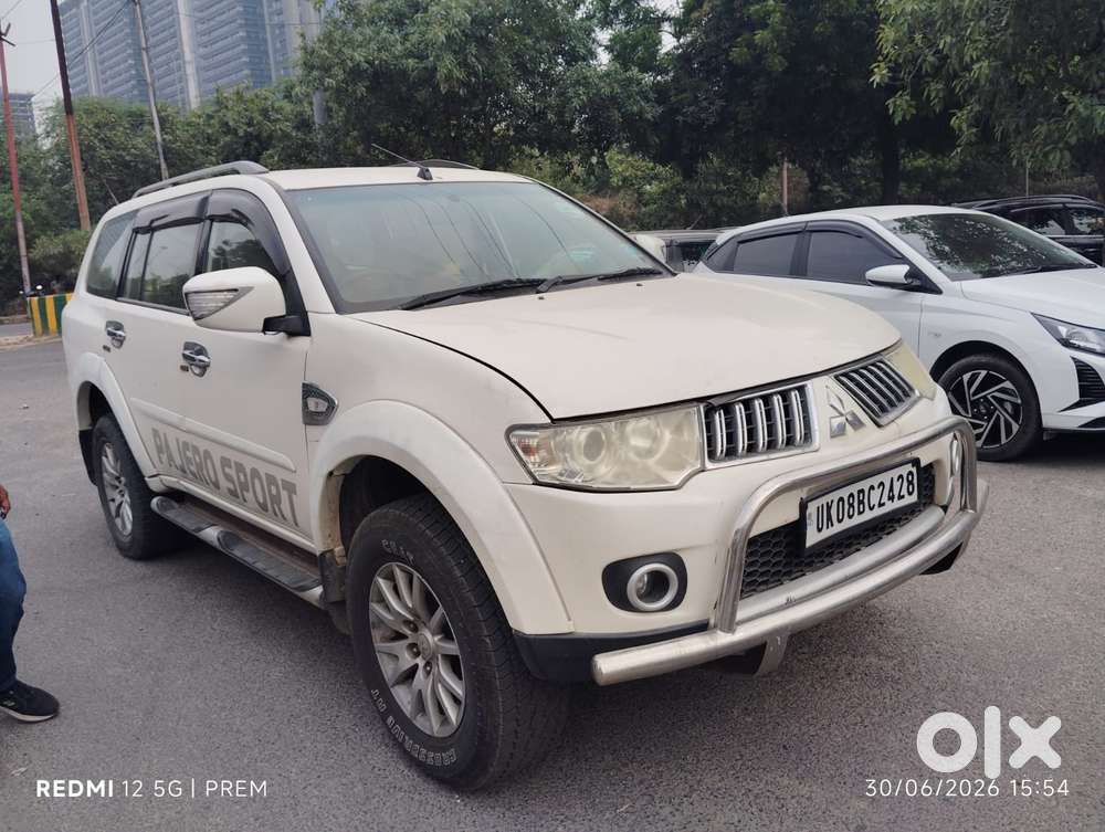Mitsubishi Pajero Sport 2.5 Manual, 2013, Diesel