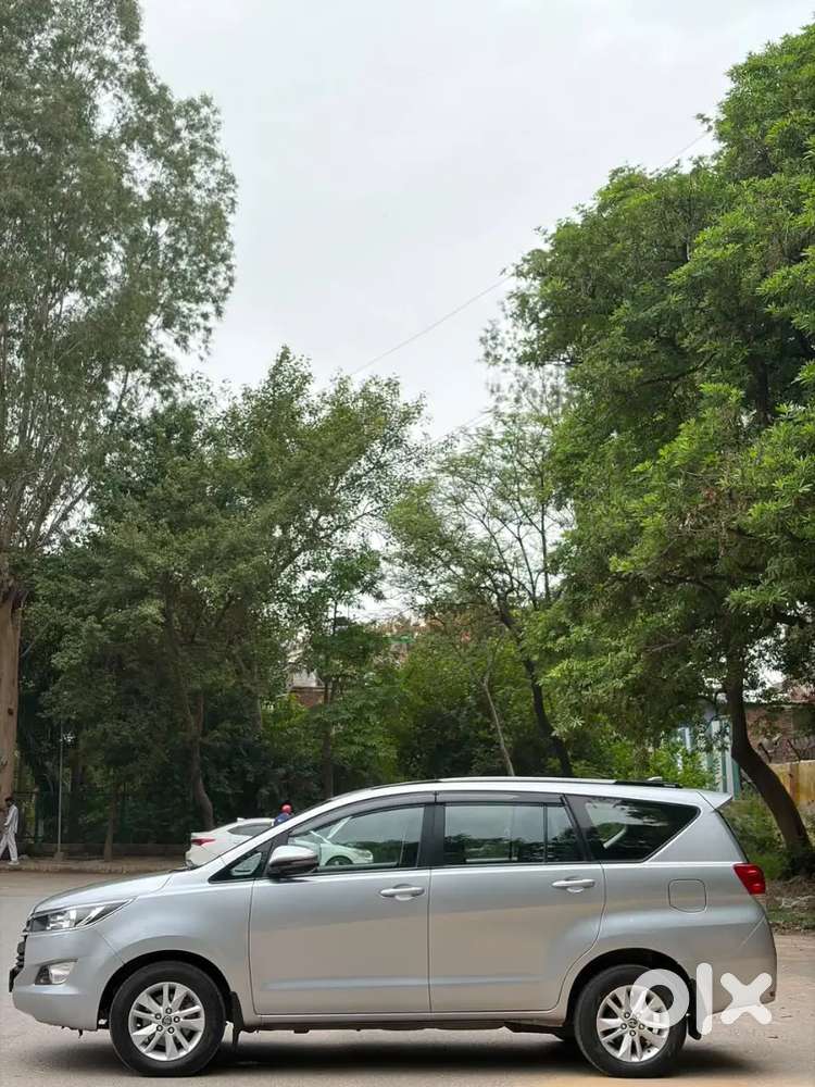 Toyota Innova Crysta 2.4 2019