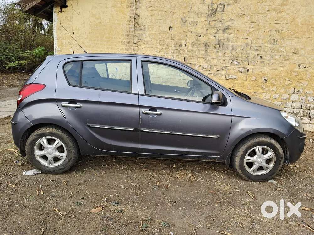 Hyundai I20 2010 Cng & Petrol 90394 Km