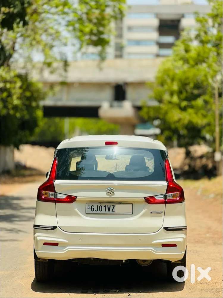 Maruti Suzuki Ertiga 1.5 Vxi, 2022, Petrol