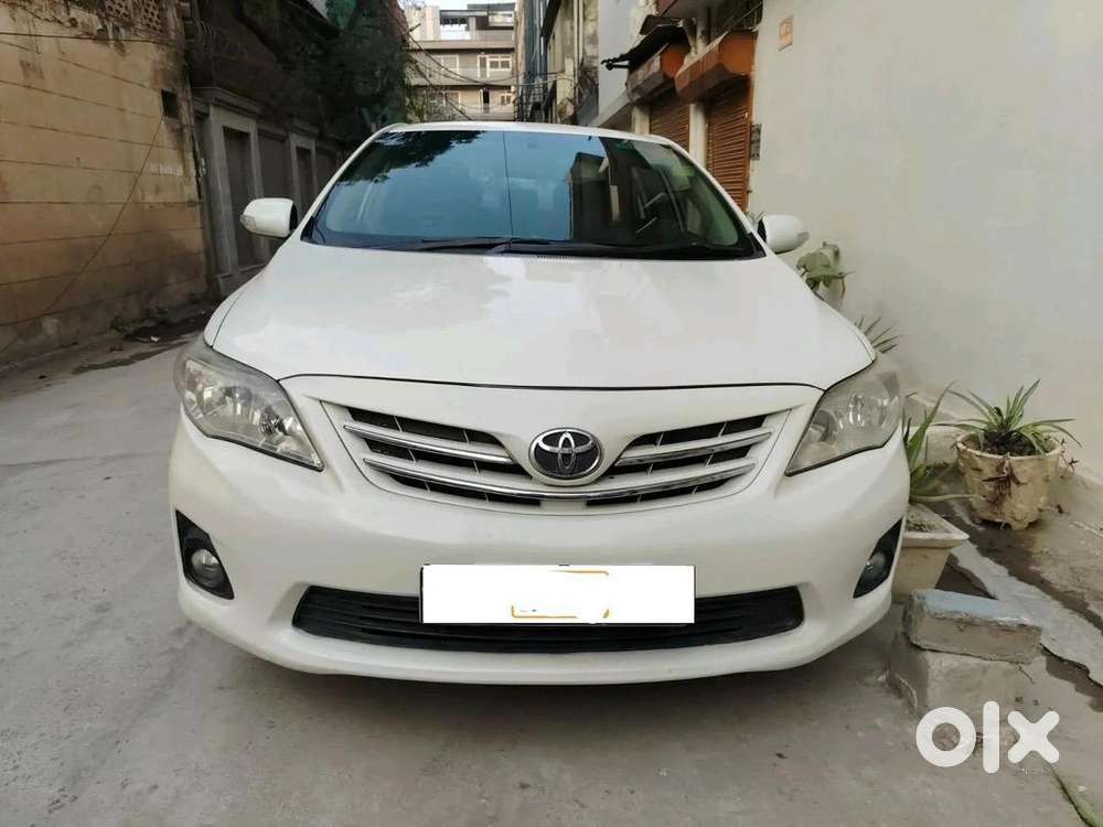 Toyota Corolla Altis G 2011 December Dl Reg
