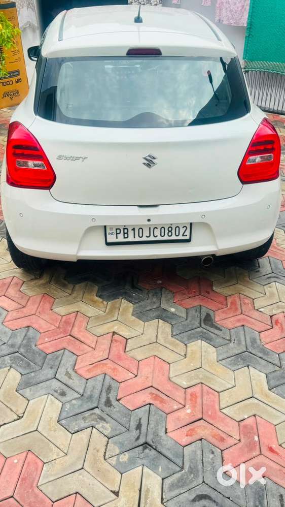 Maruti Swift Petrol 2023