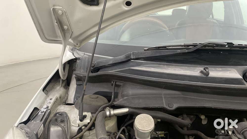 Maruti Suzuki Swift Vxi Optional, 2016, Petrol