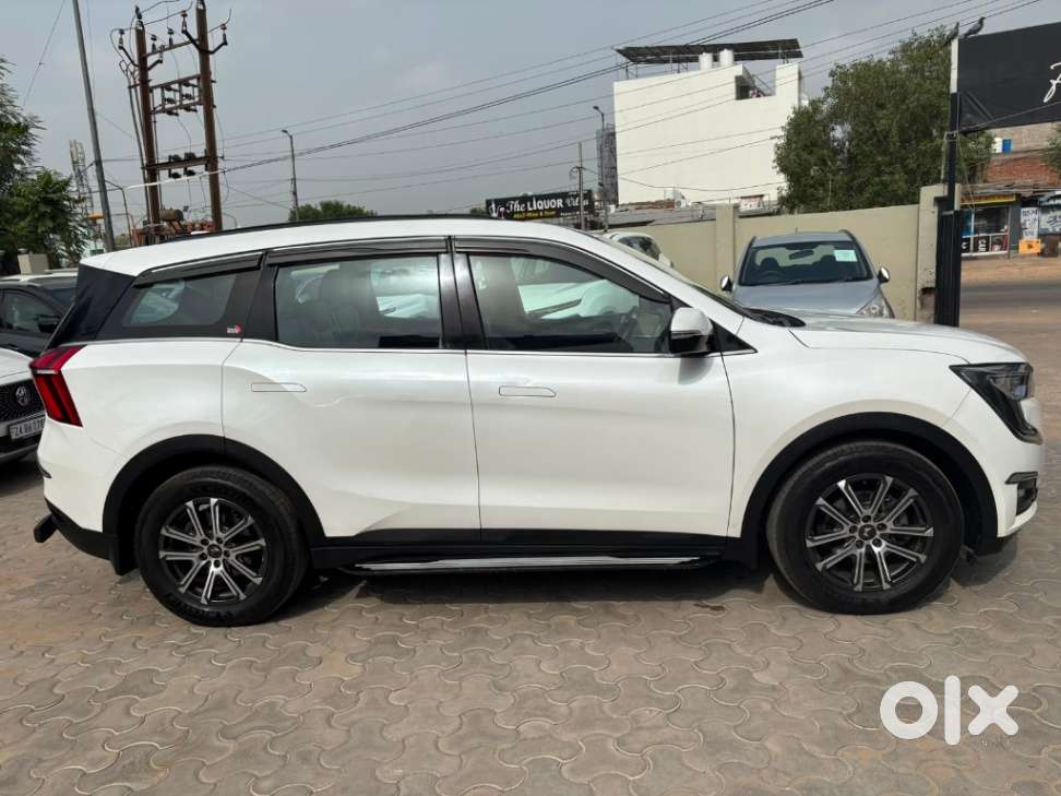 Mahindra Xuv700 2.2 Ax 7 Diesel At Str Awd, 2022, Diesel
