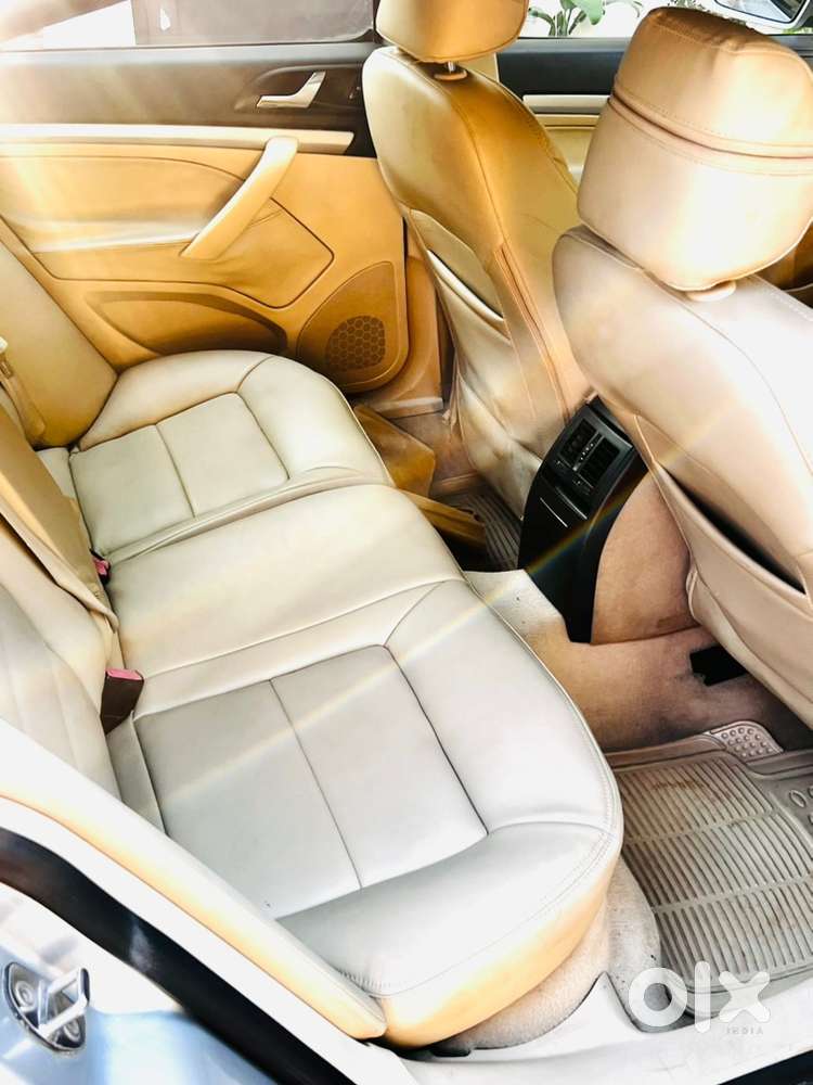 Skoda Laura 2012 Diesel Well Maintained