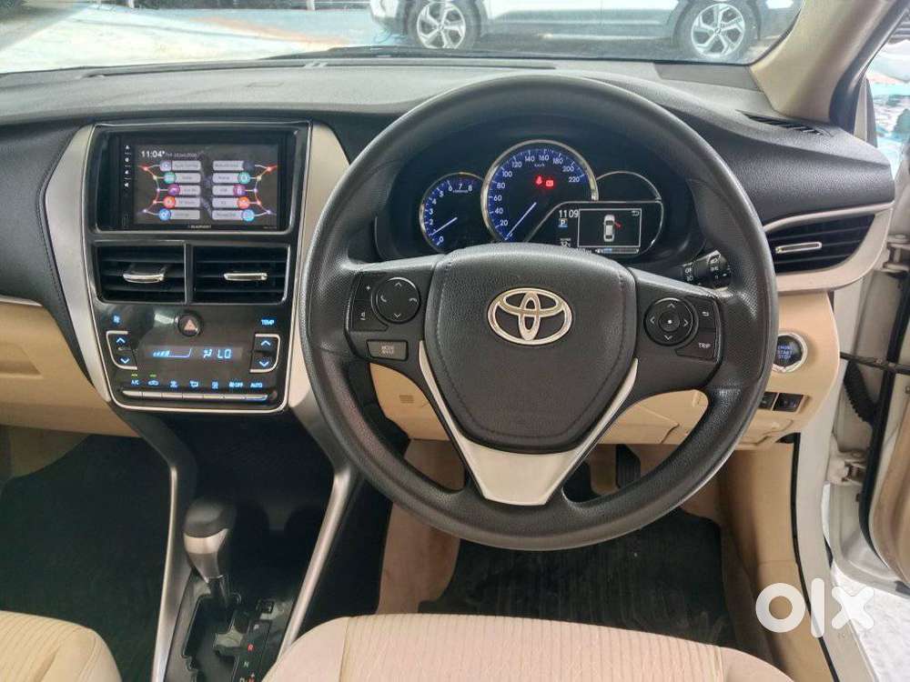 Toyota Yaris G Cvt, 2021, Petrol