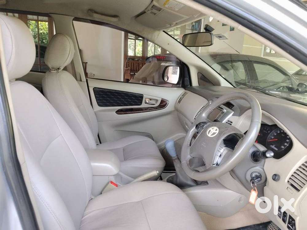 Toyota Innova 2.5 V 7 Str, 2012, Diesel