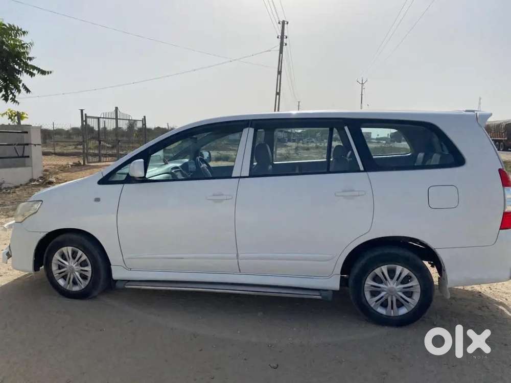 Toyota Innova 2015 Diesel Good Condition First Owner Car
