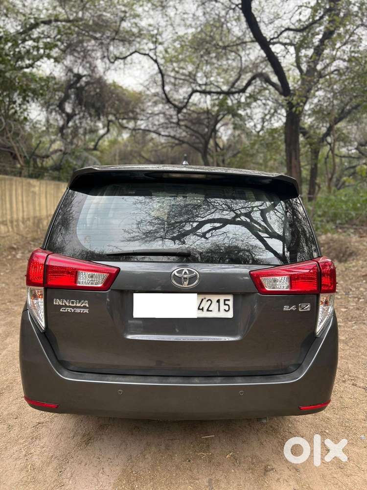 Toyota Innova Crysta