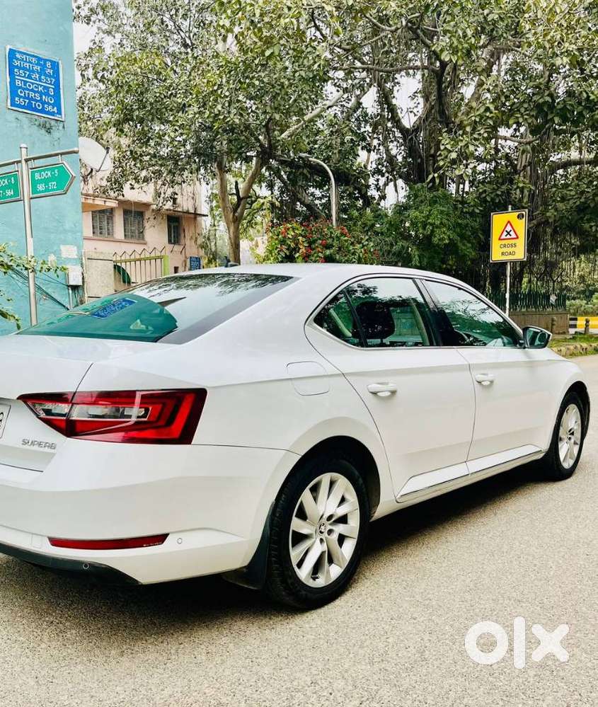 Skoda Superb L&k 2.0 Tdi At, 2019, Petrol