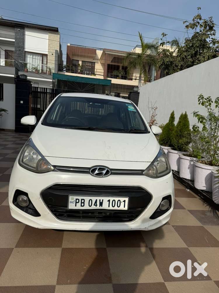 Hyundai Xcent Petrol Manual 2015