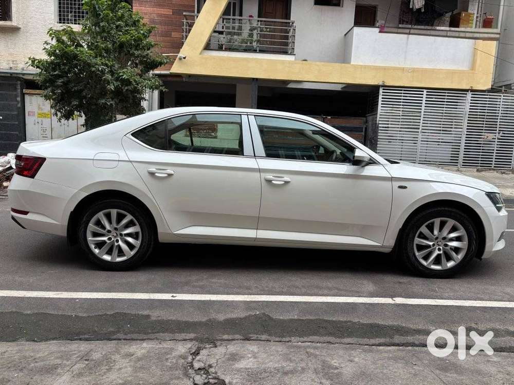 Skoda Superb Lk 1.8 Tsi At, 2017, Petrol