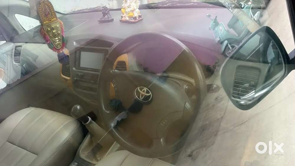 Toyota Innova Diesel 2011