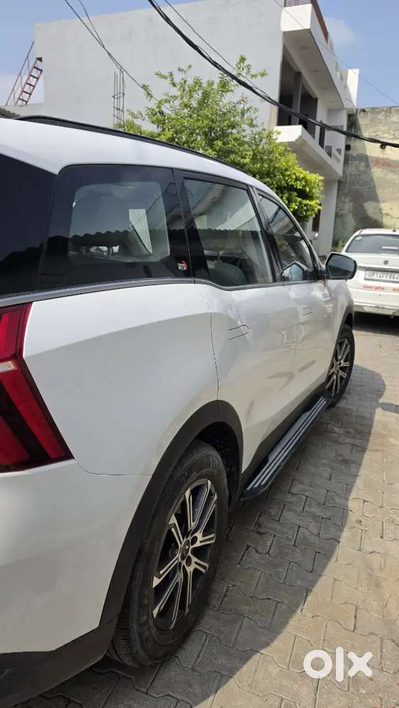 Mahindra Xuv700 Petrol 2023