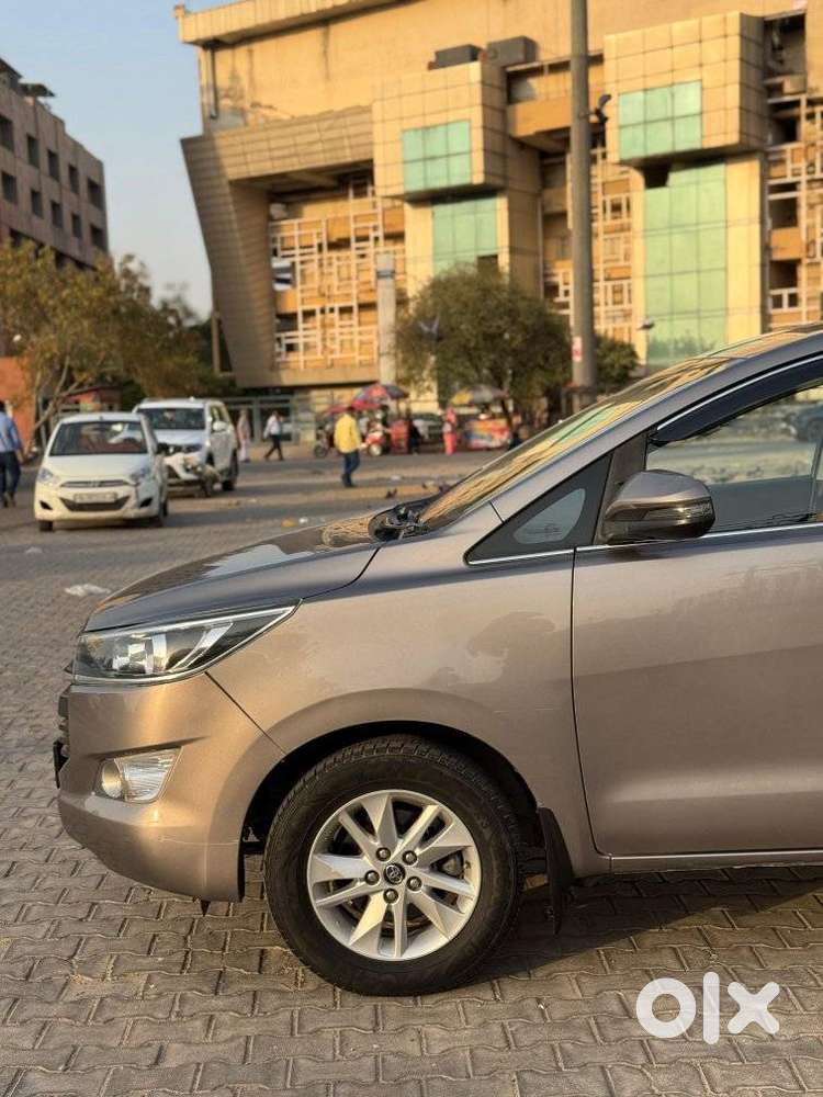 Toyota Innova Crysta 2.4 Gx Mt, 2019, Diesel