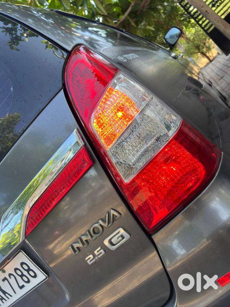 Toyota Innova 2.5 G (diesel) 8 Seater, 2010, Diesel