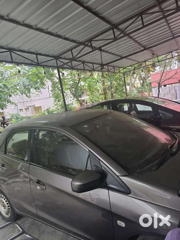 Honda Brio Petrol Mt 2013