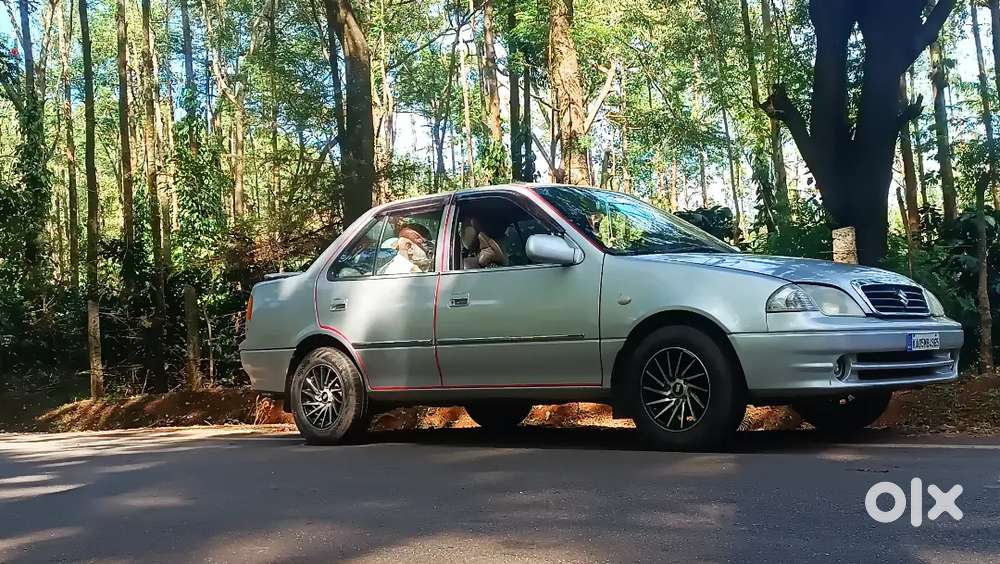 Maruti Suzuki Esteem 2004