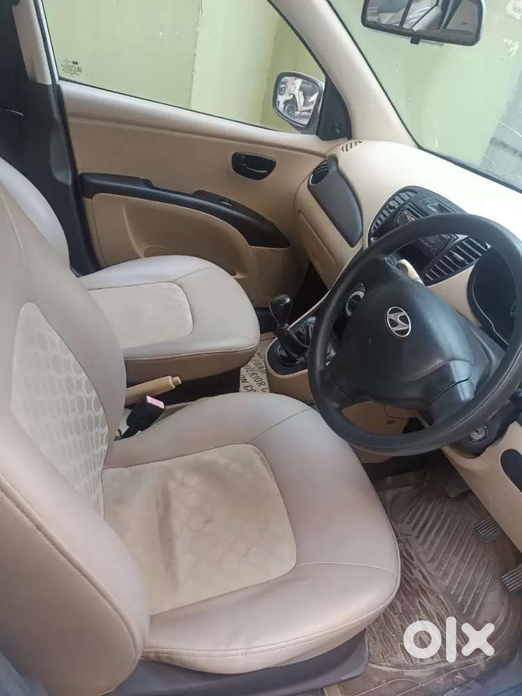 ​showroom Condition I10  Low Km Run  Urgent Sale