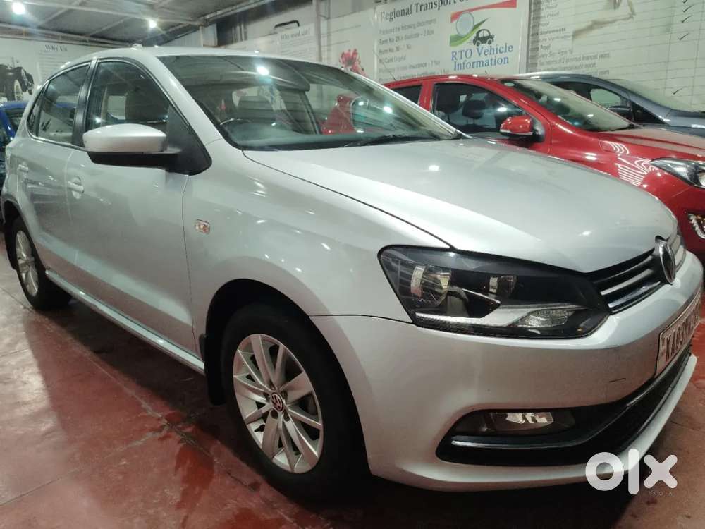 Volkswagen Polo Petrol Highline 1.2l, 2015, Petrol
