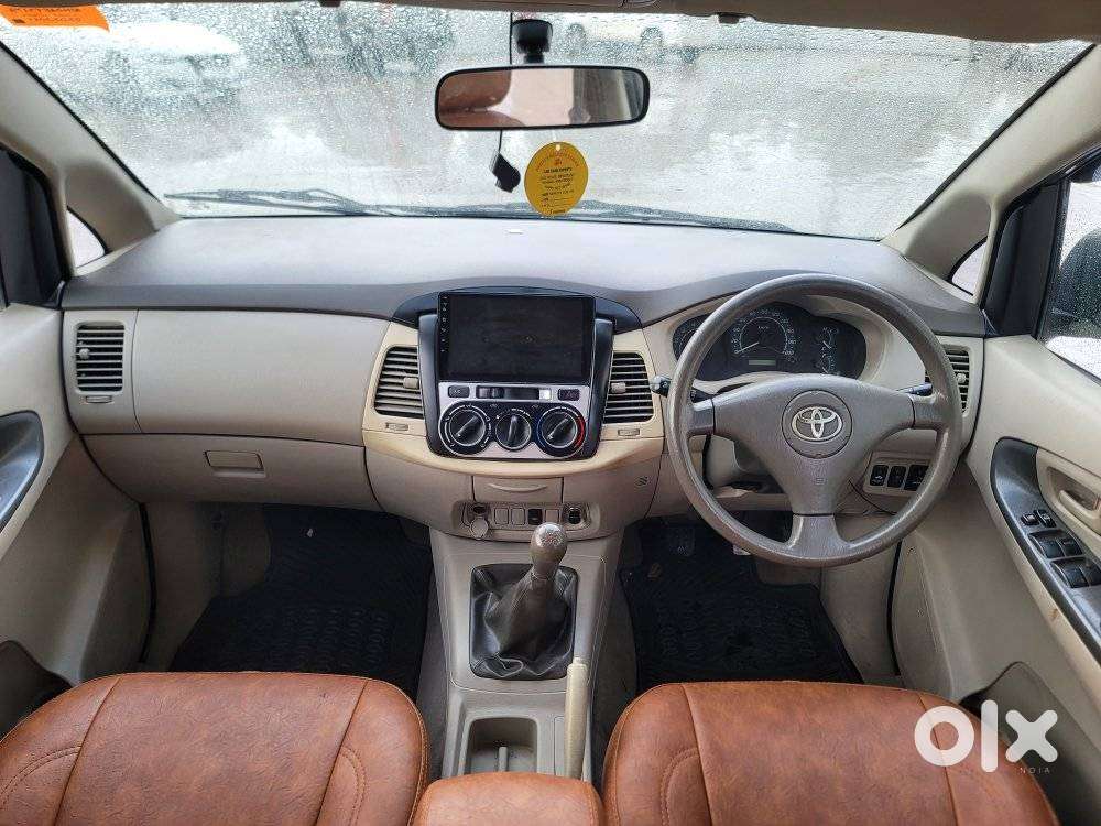Toyota Innova 2.5 G (diesel) 7 Seater, 2011, Diesel