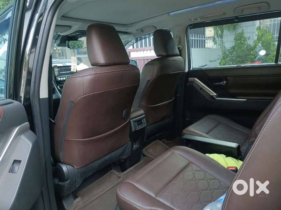 Toyota Innova Hycross 2.0 Zx Hybrid 7 Str, 2025, Petrol