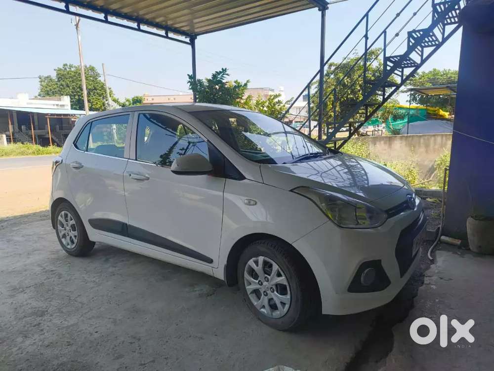 Hyundai Grand I10 Cng + Petrol 2014