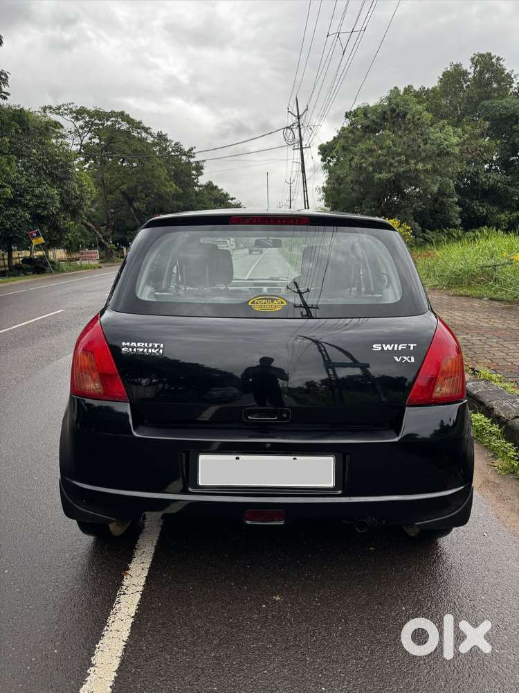 Maruti Suzuki Swift 1.3 Vxi, 2006, Petrol