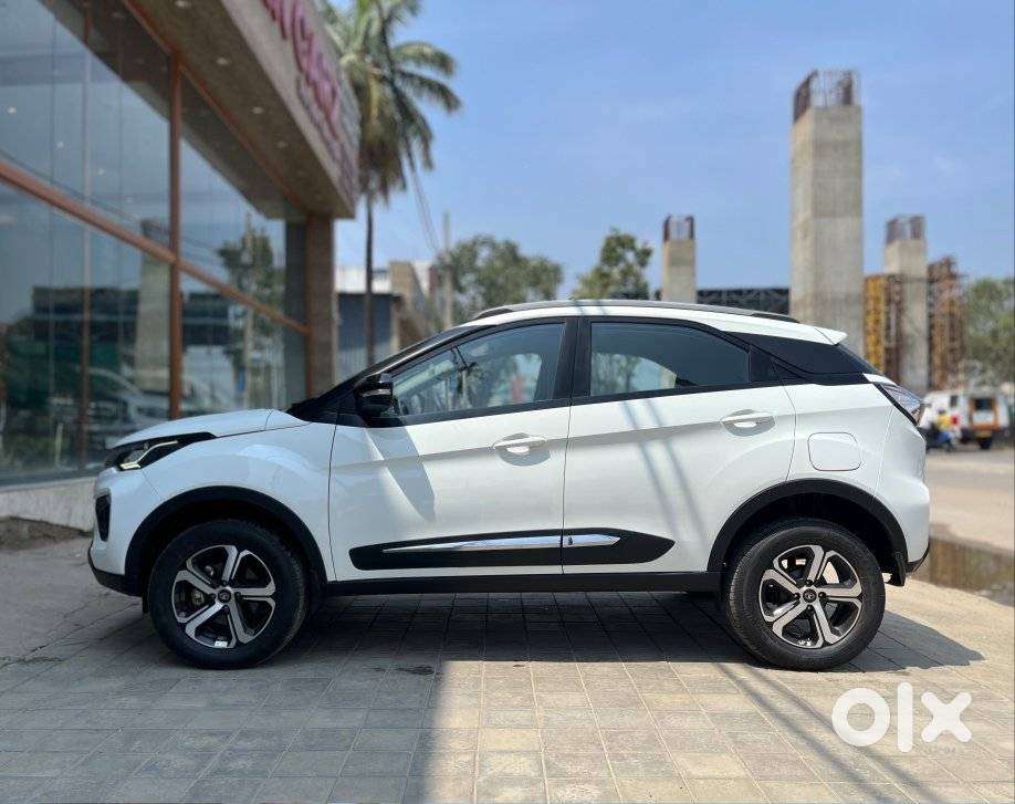Tata Nexon 1.2 Revotron Xz Plus, 2023, Petrol