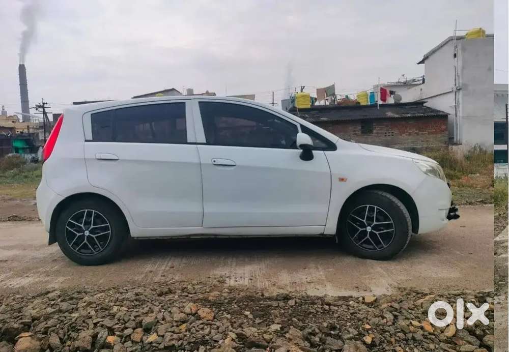 Chevrolet Sail U-va 2013 Petrol Well Maintained