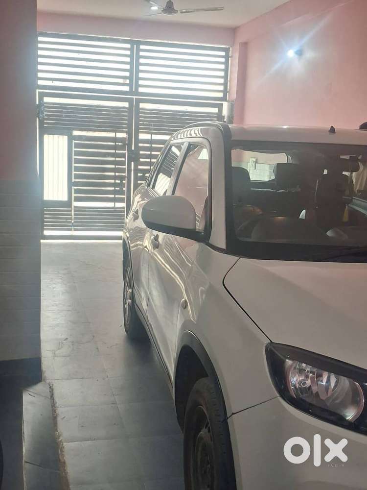 Maruti Suzuki Brezza 2017 Diesel Well Maintained
