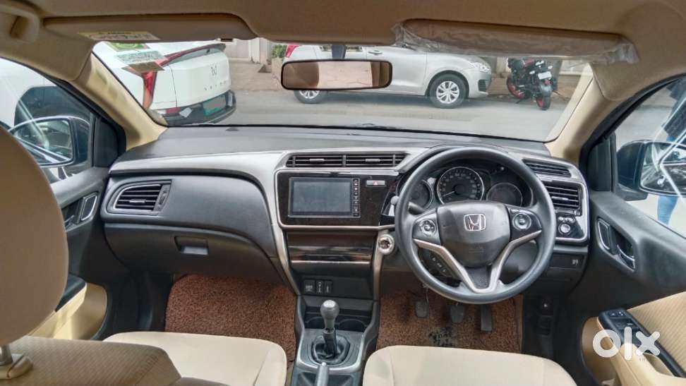Honda City 1.5 V 4th Gen I-vtec Mt, 2022, Petrol