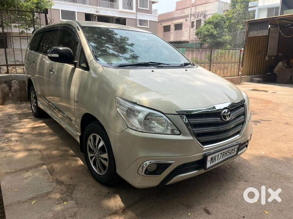 Toyota Innova 2015 Diesel 144000 Km Driven
