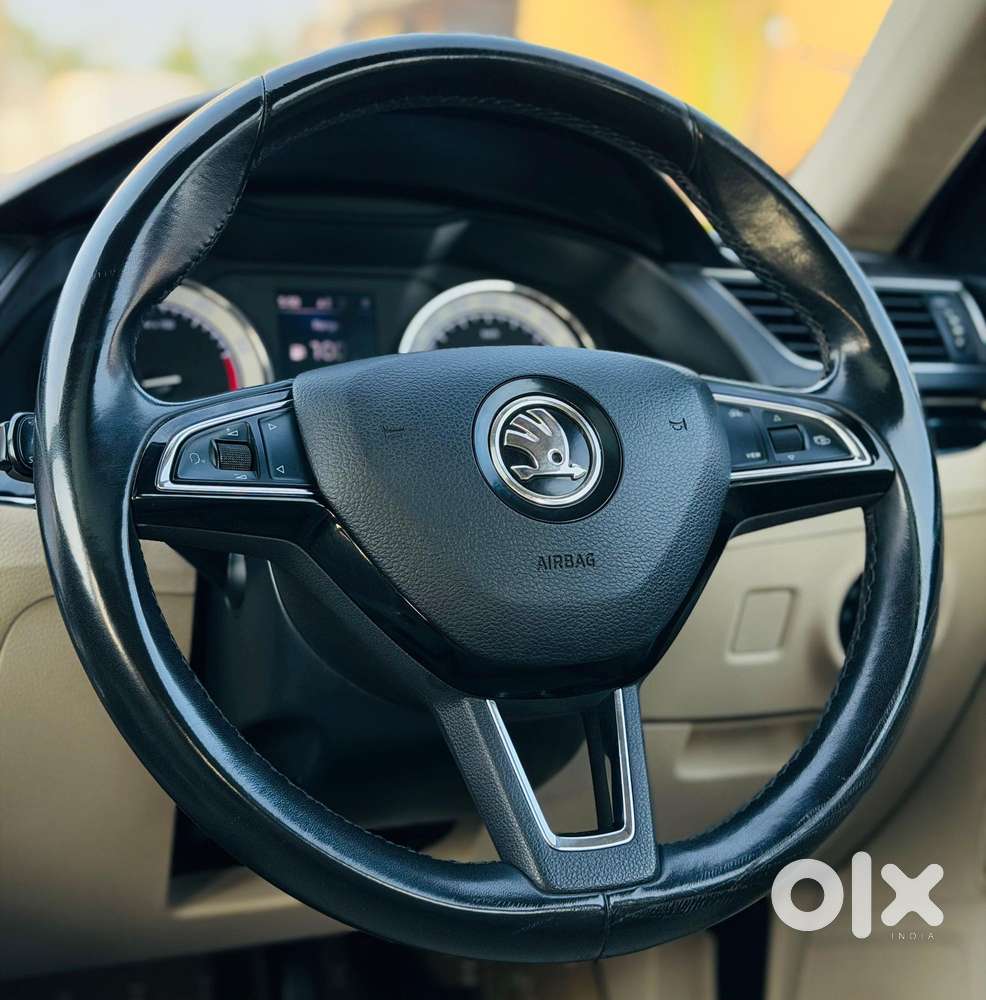 Skoda Superb Lk 1.8 Tsi At, 2020, Petrol