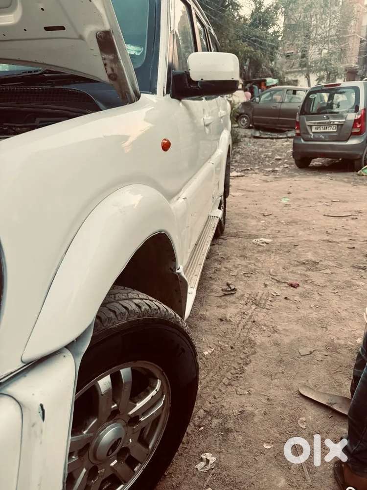 Mahindra Scorpio 2013 Diesel 80000 Km Driven
